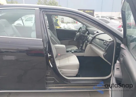 2012 Toyota Camry Le z USA, uszkodzony, nr VIN 4T1BF1FKXCU193725